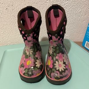 Bog boots